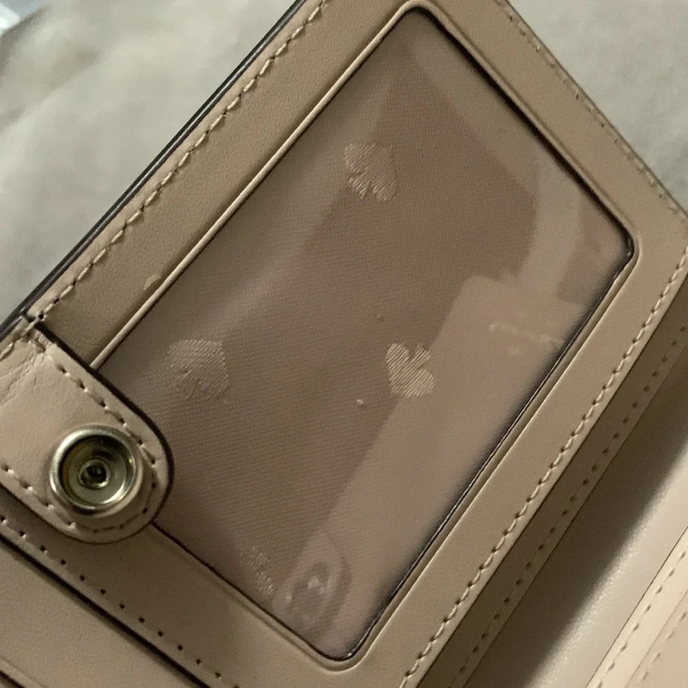 Kate Spade large slim bifold - Picture 6 of 8